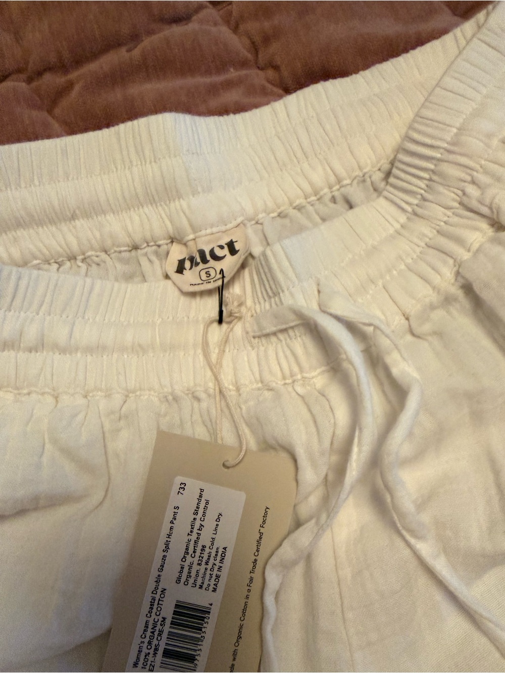 Relaxed Wide-Leg Drawstring Pants in Cream - Picture 4 of 8